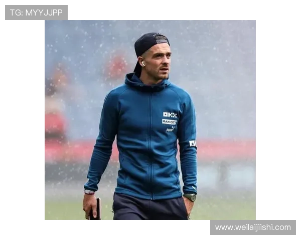 足球明星场上穿搭风格解析展现个性与实力的完美结合