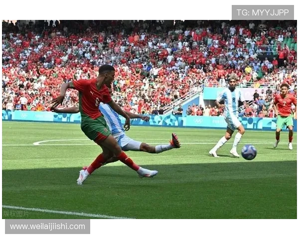 内拿马足球明星的辉煌历程与对国家足球的深远影响